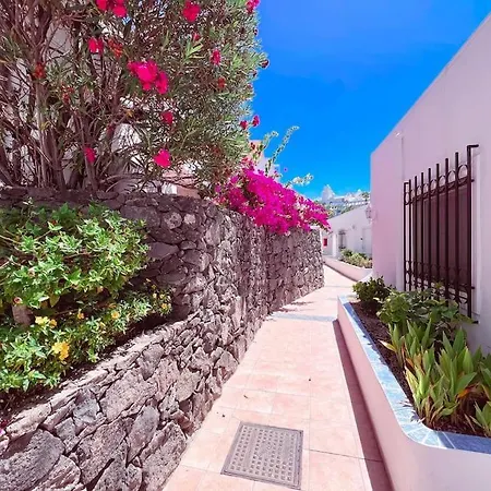 Ocean View Duplex - Club Atlantis In Puerto Colon Se16 Дом отдыха *